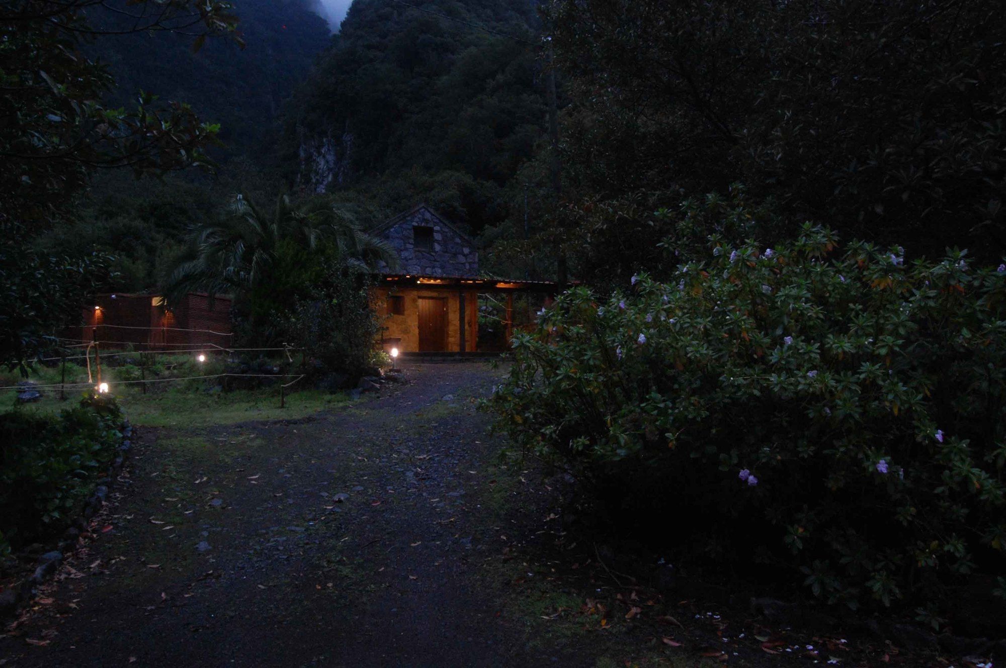פורטו מוניז Nature Inn Madeira - Glamping מראה חיצוני תמונה
