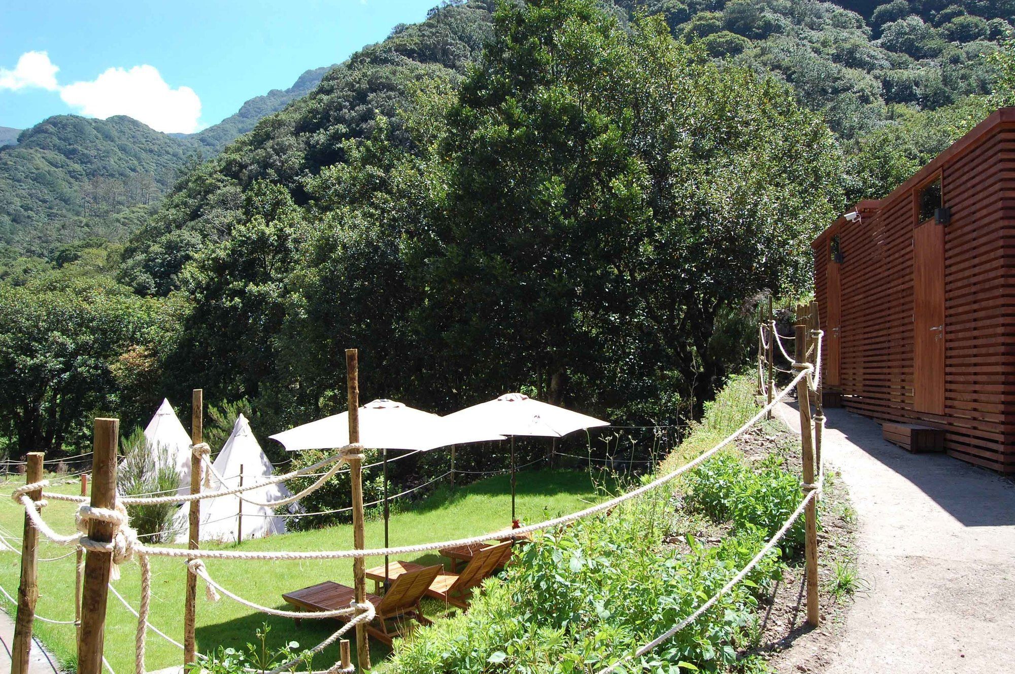 פורטו מוניז Nature Inn Madeira - Glamping מראה חיצוני תמונה